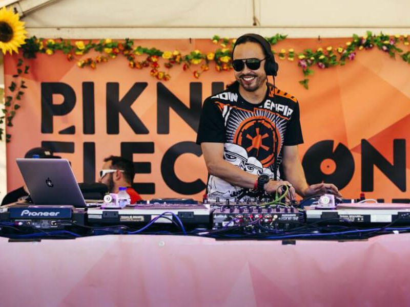 Piknic Electronik Sunday Sessions