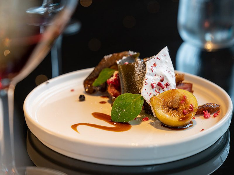 Visa Wellington on a Plate