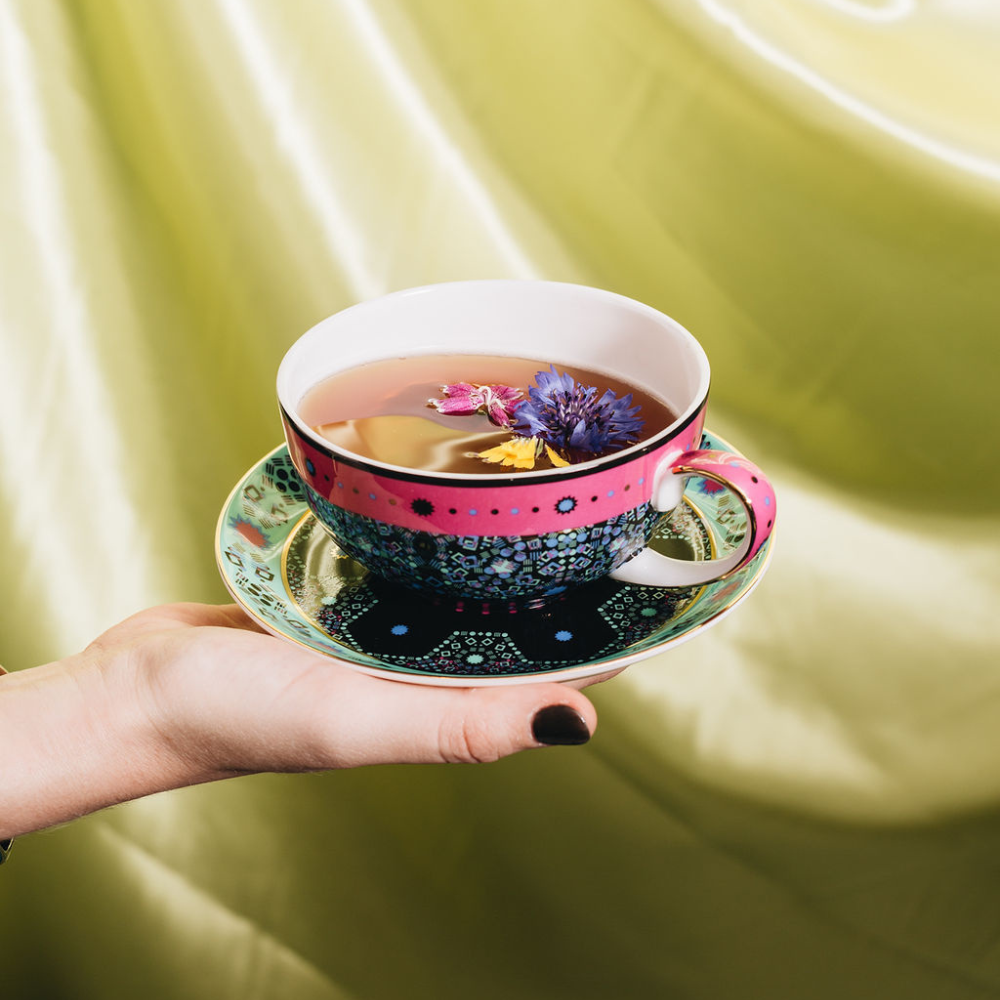 WOW X QT – The GLO! Garden High Tea