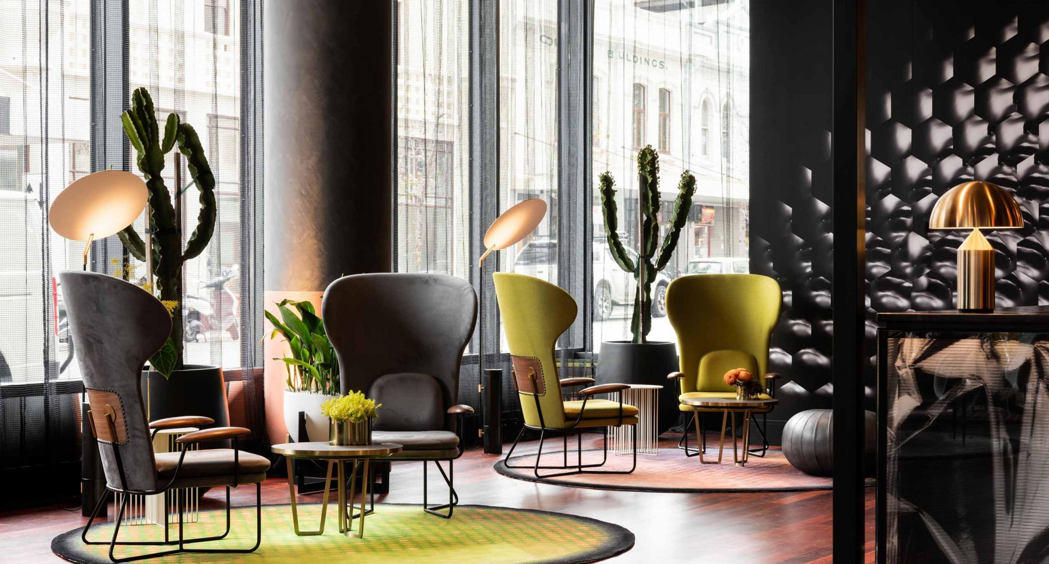 QT Perth - Hotel Lobby