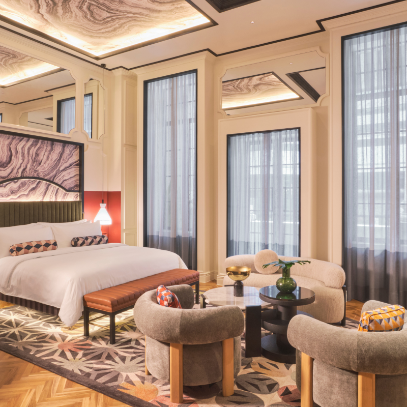 QT Balcony Suite