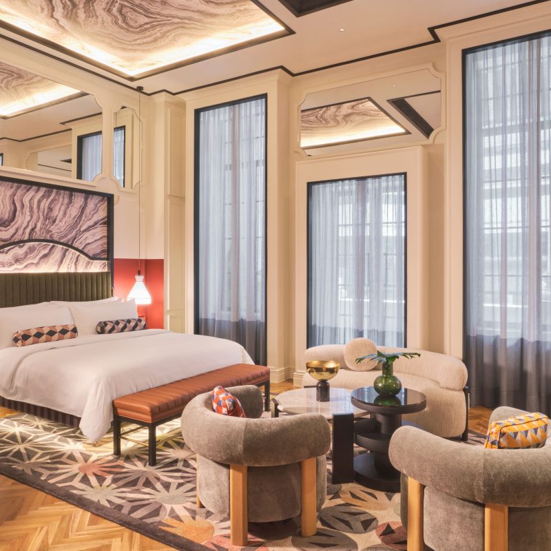 QT Balcony Suite