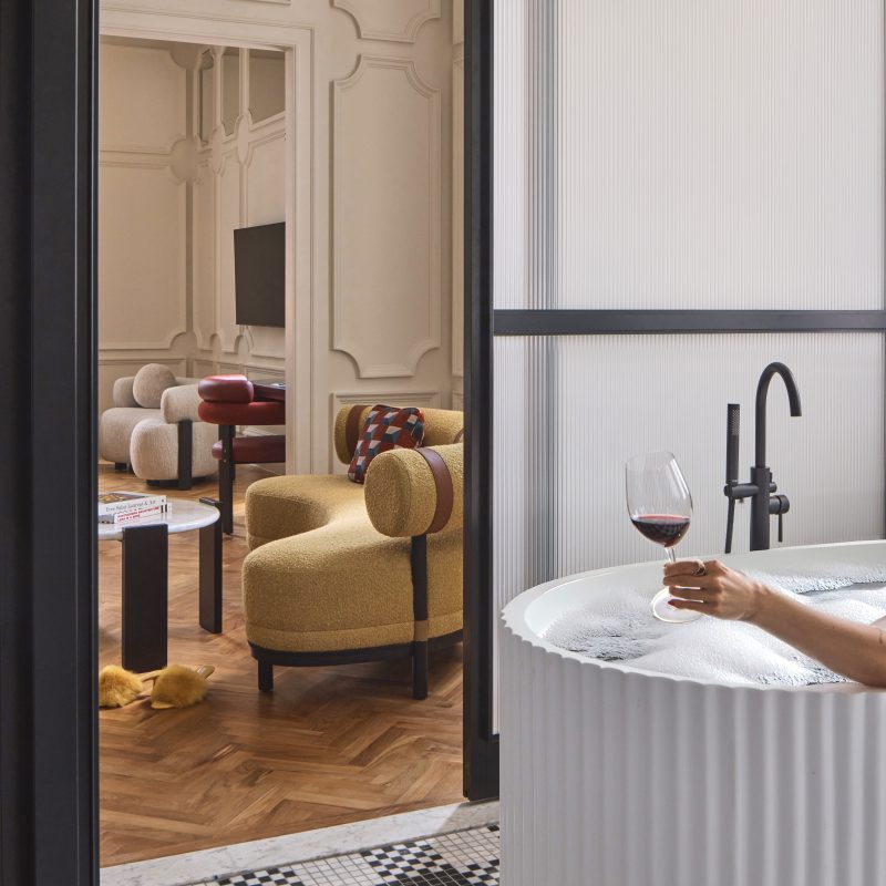 Premier Suite Bath Lifestyle