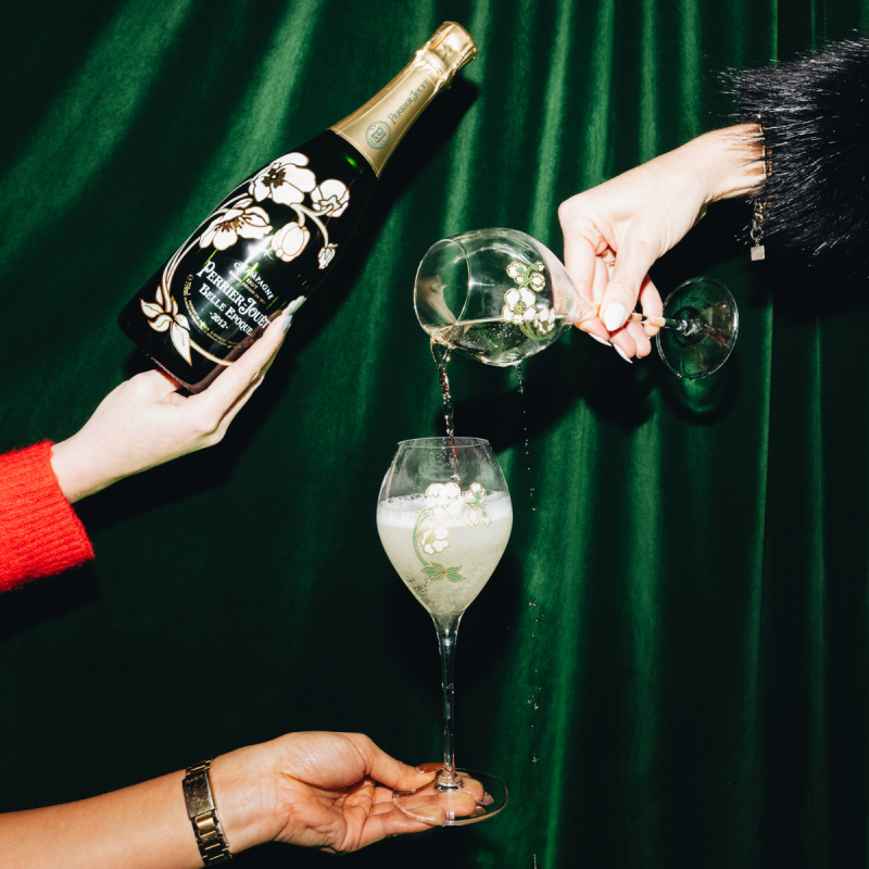 Rooftop at QT Launches Le Salon: Enter for Champagne, Caviar and Skyline Soirée’s