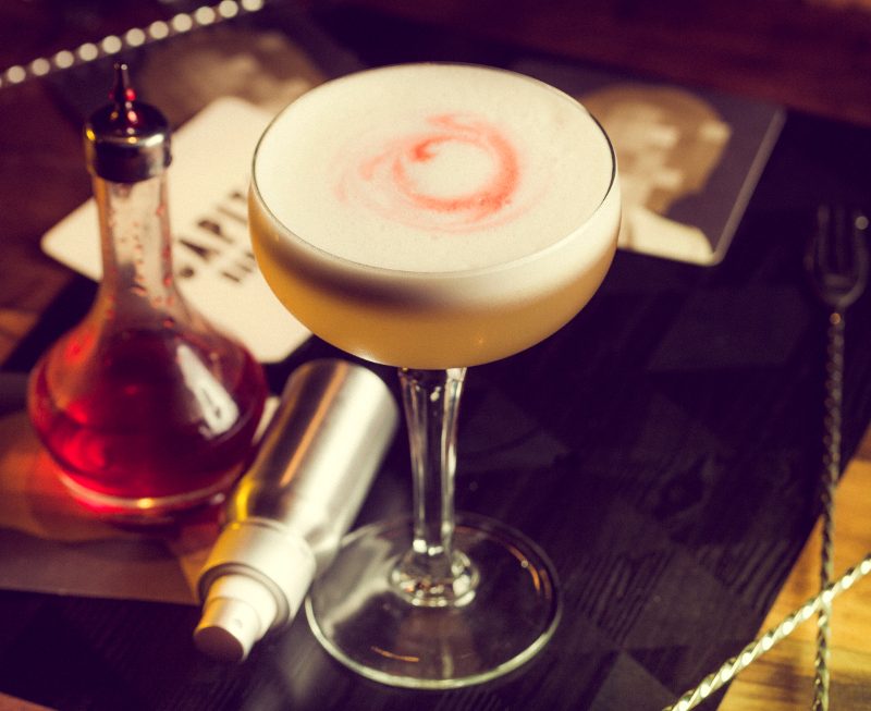 Ladies & Gentlemen, The Vanilla Passionfruit Pisco Sour