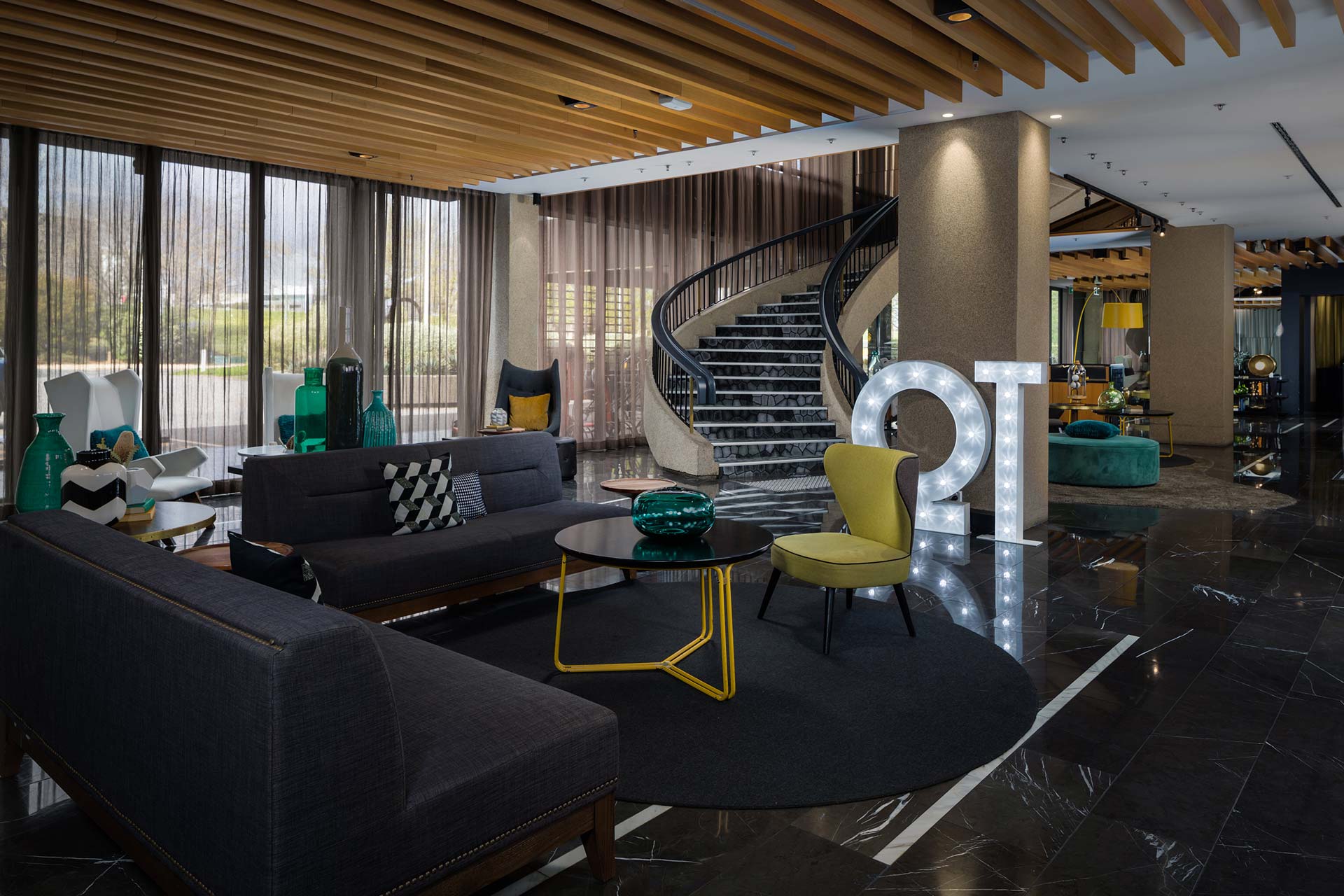 QT Canberra - Hotel Lobby - Hero