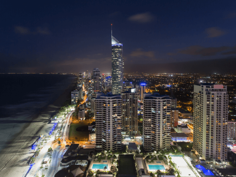 Surfers Paradise LIVE